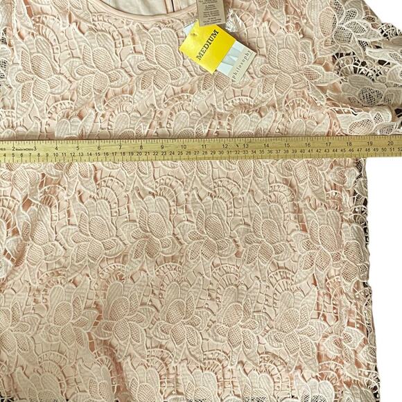 Philosophy NWT Pink Floral Lace Blouse Size Medium - Picture 7 of 7